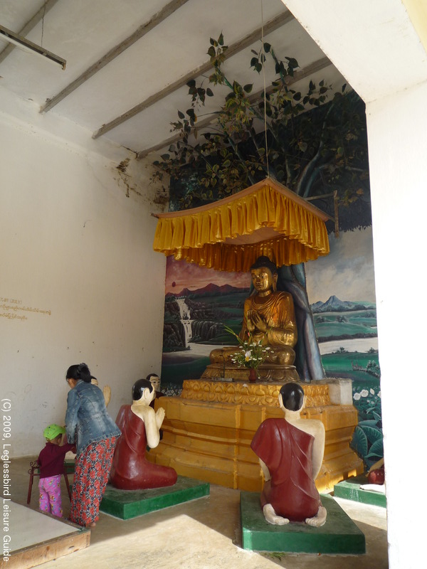 Shwezigon Paya12